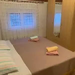 Zarko Apartman Brzac
