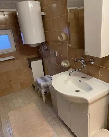 Zarko アパート *